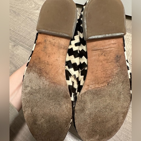 🎉HOST PICK 🎉 Rollie Black & White Calf Hair Oxfords - Picture 7 of 8